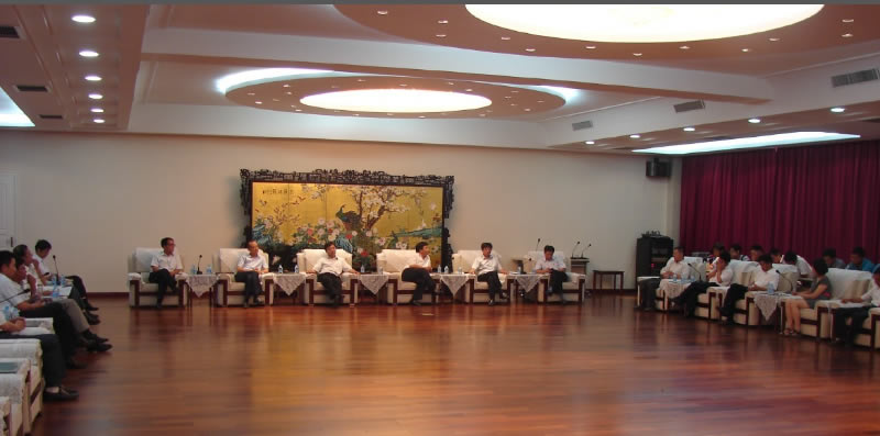 承上啟下，繼往開來--大學(xué)生員工座談會(huì)紀(jì)實(shí)